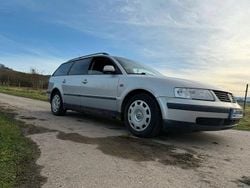 Silber Gebraucht 1998 VW Passat Kombi | 1.950 € (Fairer Preis)