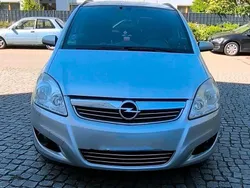 Silber Gebraucht 2009 Opel Zafira Van / Kleinbus | 1.800 € (Superpreis)