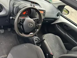 Weiß Gebraucht 2020 Toyota Aygo Kleinwagen | 4.500 € (Superpreis)
