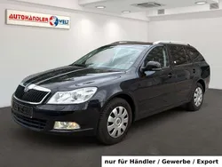 Schwarz Gebraucht 2012 Skoda Octavia Kombi | 5.299 € (Guter Preis)