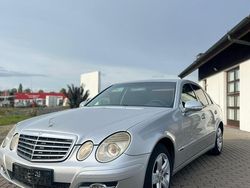 Silber Gebraucht 2002 Mercedes E220 Limousine | 3.490 € (Fairer Preis)