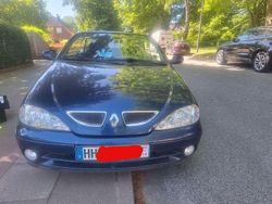 Blau Gebraucht 2001 Renault Mégane Cabriolet Sportway Cabrio | 1.000 € (Fairer Preis)