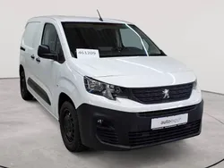 Schneeweiß Gebraucht 2020 Peugeot Partner Premium Van / Kleinbus | 14.290 € (Guter Preis)