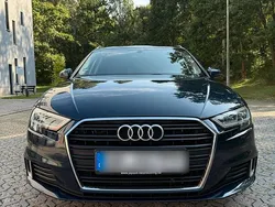 Blau Gebraucht 2016 Audi A3 Kleinwagen | 13.999 € (Fairer Preis)