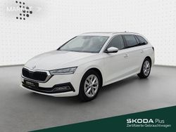 Candyweiß Gebraucht 2023 Skoda Octavia Style Kombi | 28.490 € (Fairer Preis)
