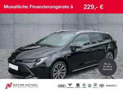 Schwarz Gebraucht 2021 Toyota Corolla Team Kombi | 24.930 € (Fairer Preis)