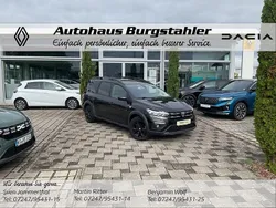 Schwarz Gebraucht 2022 Dacia Jogger Extreme Limousine | 18.990 € (Etwas zu teuer)
