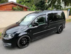 Schwarz Gebraucht 2011 VW Caddy Maxi Van / Kleinbus | 14.250 €