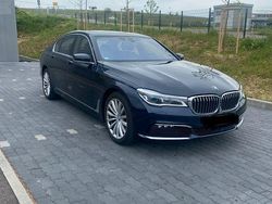 Blau Gebraucht 2018 BMW 730 Limousine | 30.999 € (Guter Preis)