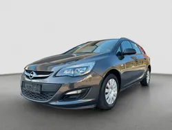 Grau Gebraucht 2015 Opel Astra Edition Limousine | 8.900 € (Fairer Preis)