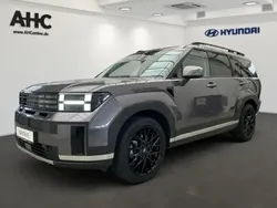 Grau magnetic grey Gebraucht 2024 Hyundai Santa Fe Intro Edition SUV | 49.950 €