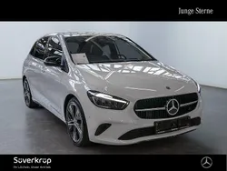 Andere farbe Gebraucht 2024 Mercedes B200 Progressive Van / Kleinbus | 32.520 € (Fairer Preis)