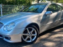 Silber Gebraucht 2006 Mercedes C200 Sport Edition Coupé | 3.450 € (Fairer Preis)