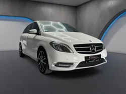 Weiß Gebraucht 2012 Mercedes B180 Night Van / Kleinbus | 8.999 € (Guter Preis)