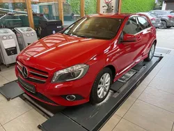 Rot Gebraucht 2015 Mercedes A180 Style Limousine | 16.890 € (Fairer Preis)
