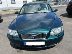 Grün Gebraucht 2002 Volvo S80 Comfort Limousine | 9.000 €