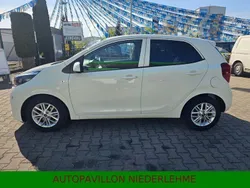 Weiß Gebraucht 2021 Kia Picanto Kleinwagen | 12.490 € (Etwas zu teuer)