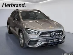 Metalliclack mountaingrau Gebraucht 2024 Mercedes GLA220 AMG SUV | 48.490 € (Etwas zu teuer)