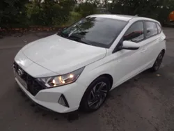 Weiß Gebraucht 2022 Hyundai i20 Edition 30 Limousine | 12.999 € (Guter Preis)