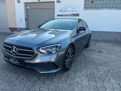 Grau Gebraucht 2021 Mercedes E220 Limousine | 29.990 € (Fairer Preis)