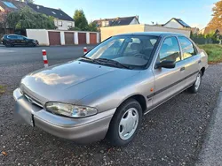 Gold Gebraucht 1993 Ford Mondeo Limousine | 900 €