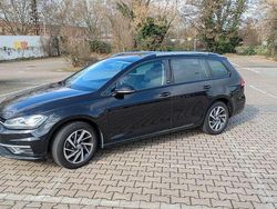 Schwarz Gebraucht 2018 VW Golf VII Sound Kombi | 13.399 € (Fairer Preis)