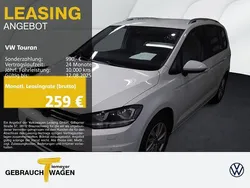 Weiß Gebraucht 2024 VW Touran Comfortline Van / Kleinbus | 30.940 € (Fairer Preis)