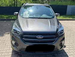 Grau Gebraucht 2019 Ford Kuga ST-Line SUV | 17.900 € (Fairer Preis)