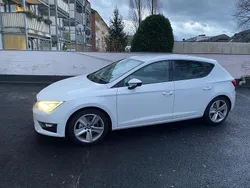 Weiß Gebraucht 2016 Seat Leon FR Limousine | 13.000 € (Fairer Preis)