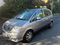 Silber Gebraucht 2007 Opel Meriva Van / Kleinbus | 1.500 € (Guter Preis)