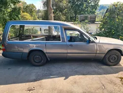 Grau Gebraucht 1988 Mercedes E230 | 2.800 €