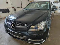 Schwarz Gebraucht 2013 Mercedes C200 Avantgarde Kombi | 12.500 € (Fairer Preis)