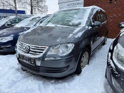 Grau Gebraucht 2007 VW Touran Trendline Van / Kleinbus | 1.980 € (Superpreis)