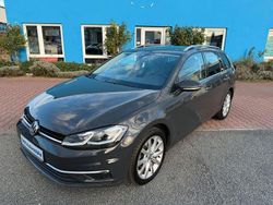Grau Gebraucht 2019 VW Golf VII Highline Kombi | 15.980 € (Fairer Preis)