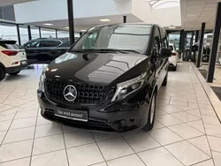Schwarz Gebraucht 2021 Mercedes Vito Edition Van / Kleinbus | 35.980 € (Fairer Preis)