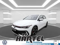 Pure white, solid Neu 2024 VW Golf VIII GTI Limousine | 41.300 € (Guter Preis)