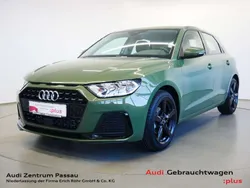 Distriktgrün metallic Gebraucht 2024 Audi A1 Sportback Advanced Kleinwagen | 23.790 € (Superpreis)