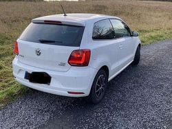 Weiß Gebraucht 2016 VW Polo Allstar Limousine | 7.500 € (Guter Preis)