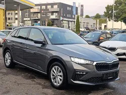 Grau Gebraucht 2024 Skoda Scala Selection Kleinwagen | 22.300 € (Fairer Preis)
