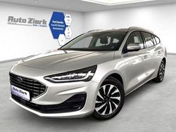 Silber Gebraucht 2023 Ford Focus Titanium Kombi | 21.490 € (Fairer Preis)