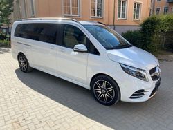 Weiß Gebraucht 2023 Mercedes V300 AMG line Van / Kleinbus | 88.888 €
