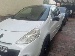 Gebraucht 2011 Renault Clio II Luxe Limousine | 1.900 € (Etwas zu teuer)