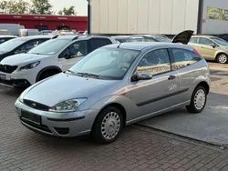 Silber Gebraucht 2004 Ford Focus Viva X Limousine | 1.799 € (Fairer Preis)
