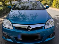 Blau Gebraucht 2005 Opel Tigra Cabrio | 2.400 € (Teuer)