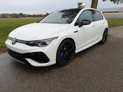 Weiß Gebraucht 2023 VW Golf VIII R Kleinwagen | 57.990 €