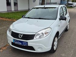Gebraucht 2011 Dacia Sandero Ambiance Kleinwagen | 2.996 € (Etwas zu teuer)