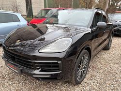 Schwarz Gebraucht 2018 Porsche Cayenne SUV | 43.990 €