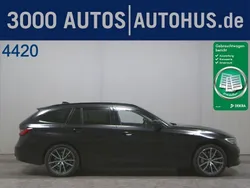 Schwarz Gebraucht 2021 BMW 330e Sport Line Kombi | 18.880 € (Superpreis)