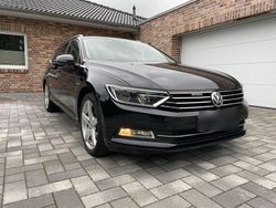 Schwarz Gebraucht 2015 VW Passat Kombi | 9.990 € (Superpreis)