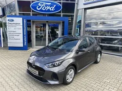 Grau Neu 2024 Mazda 2 Center-Line Limousine | 24.430 € (Fairer Preis)